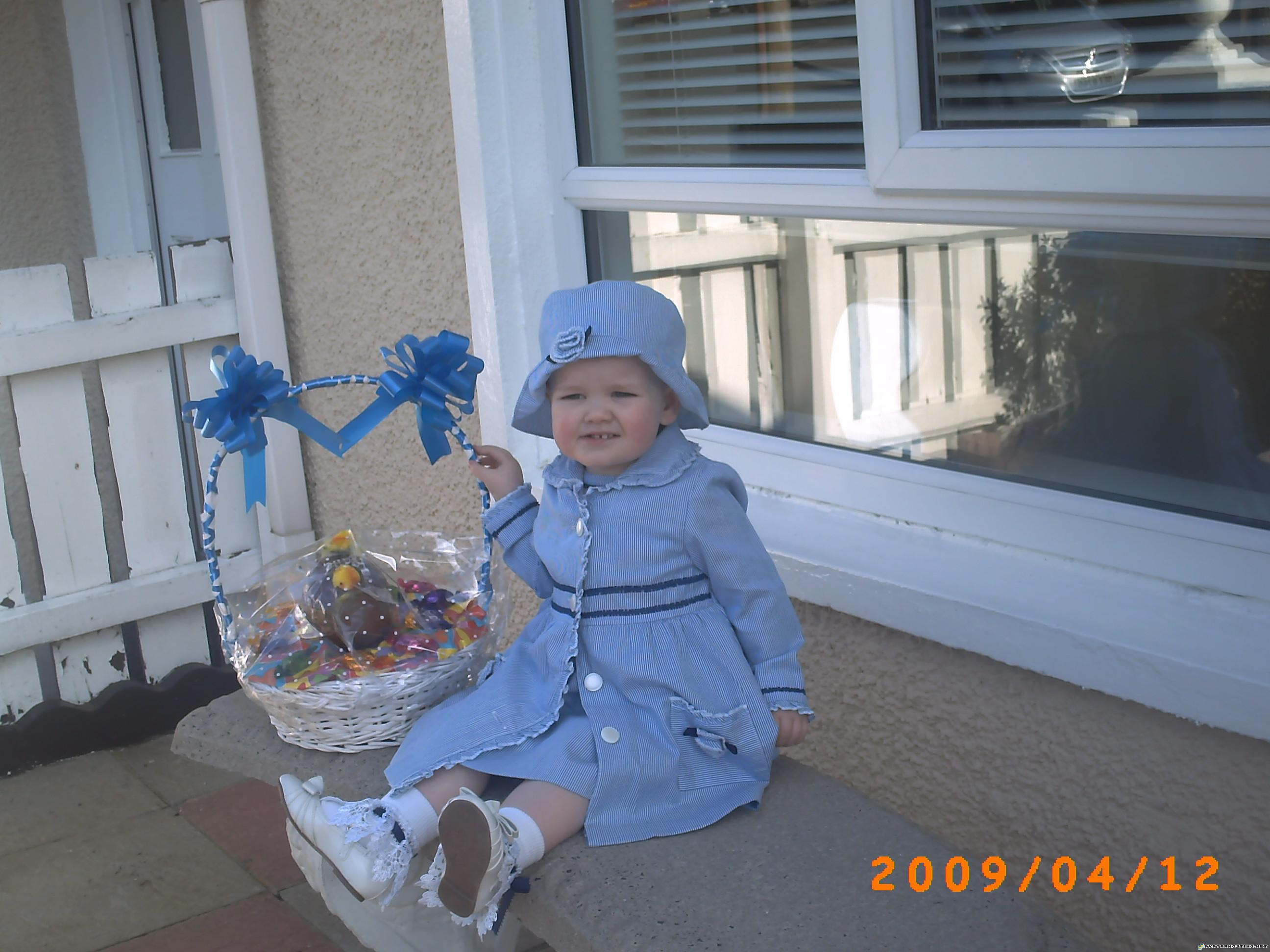 Picture of little blue girl Picture161