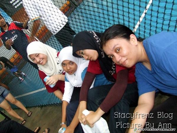 acrylic paintings gorillas bugs girl avatars DSCF2391