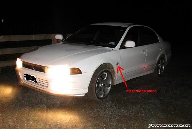 White Car night IMG_0442