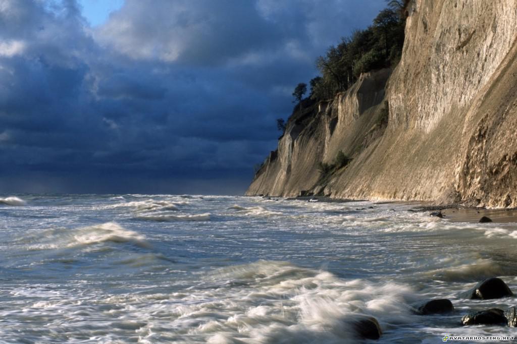 chalk cliffs jasmund national park rugen island germany chalkcliffsjasmundnationalparkrugenislandgermany