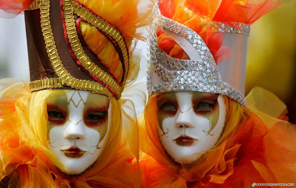 hosting game avatars extinct mollusks c13_22136659