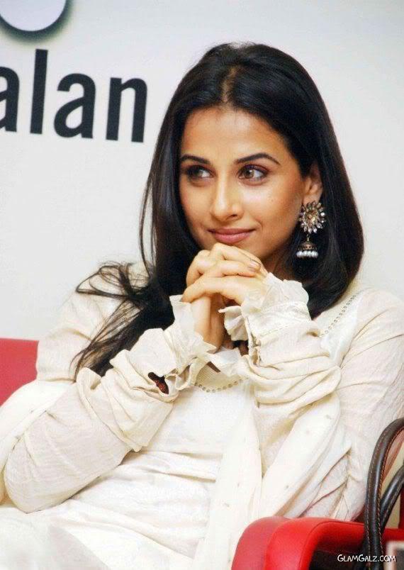 watercolor artists landscape painting avatar show vidya_balan_gulzar_02