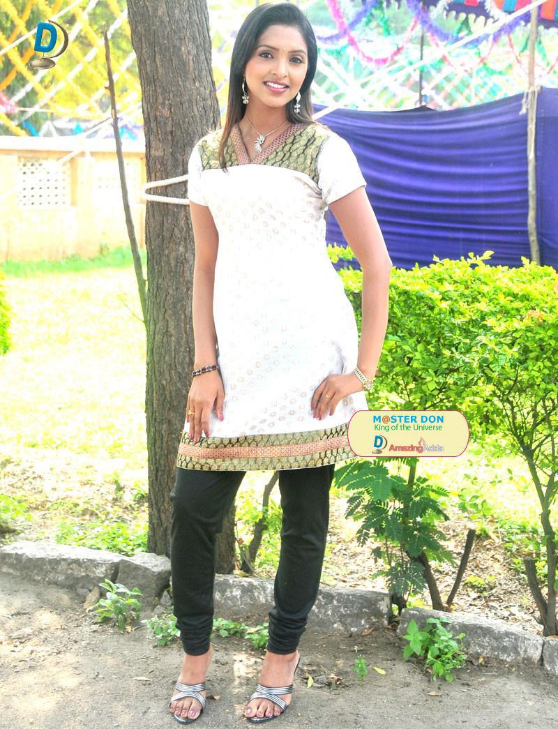 fine art galleries dog pests avatar hosting sanchita_padukone_26copy