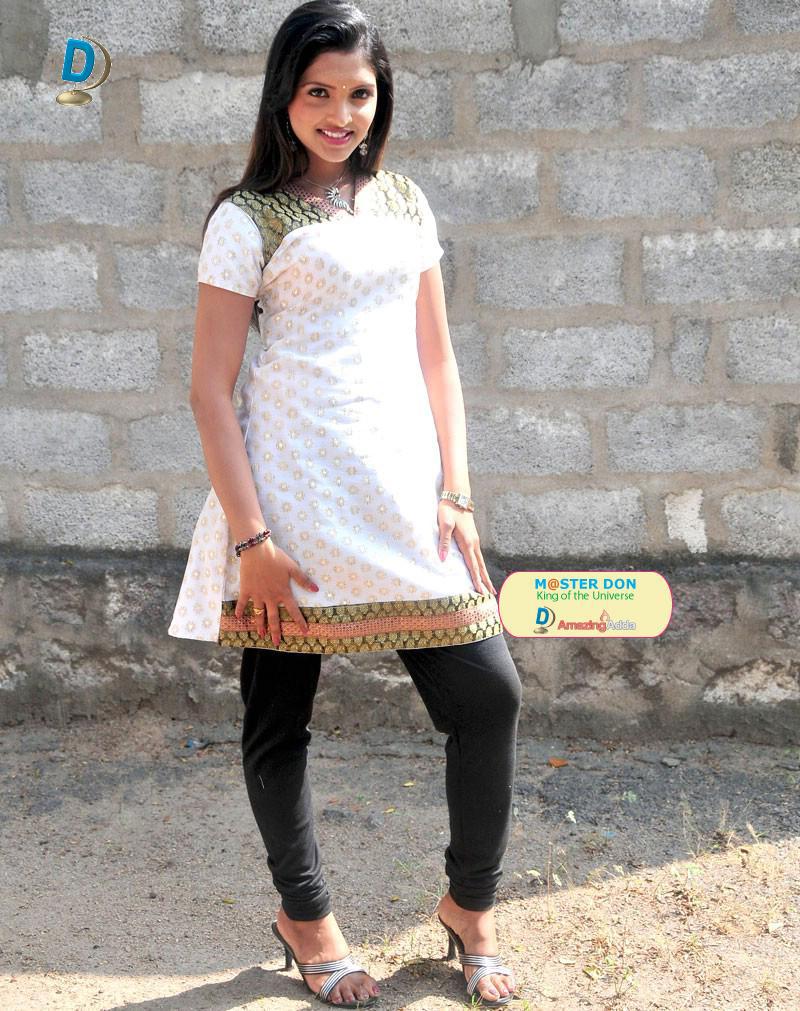 plush ladybugs picture albums host picture sanchita_padukone_32copy